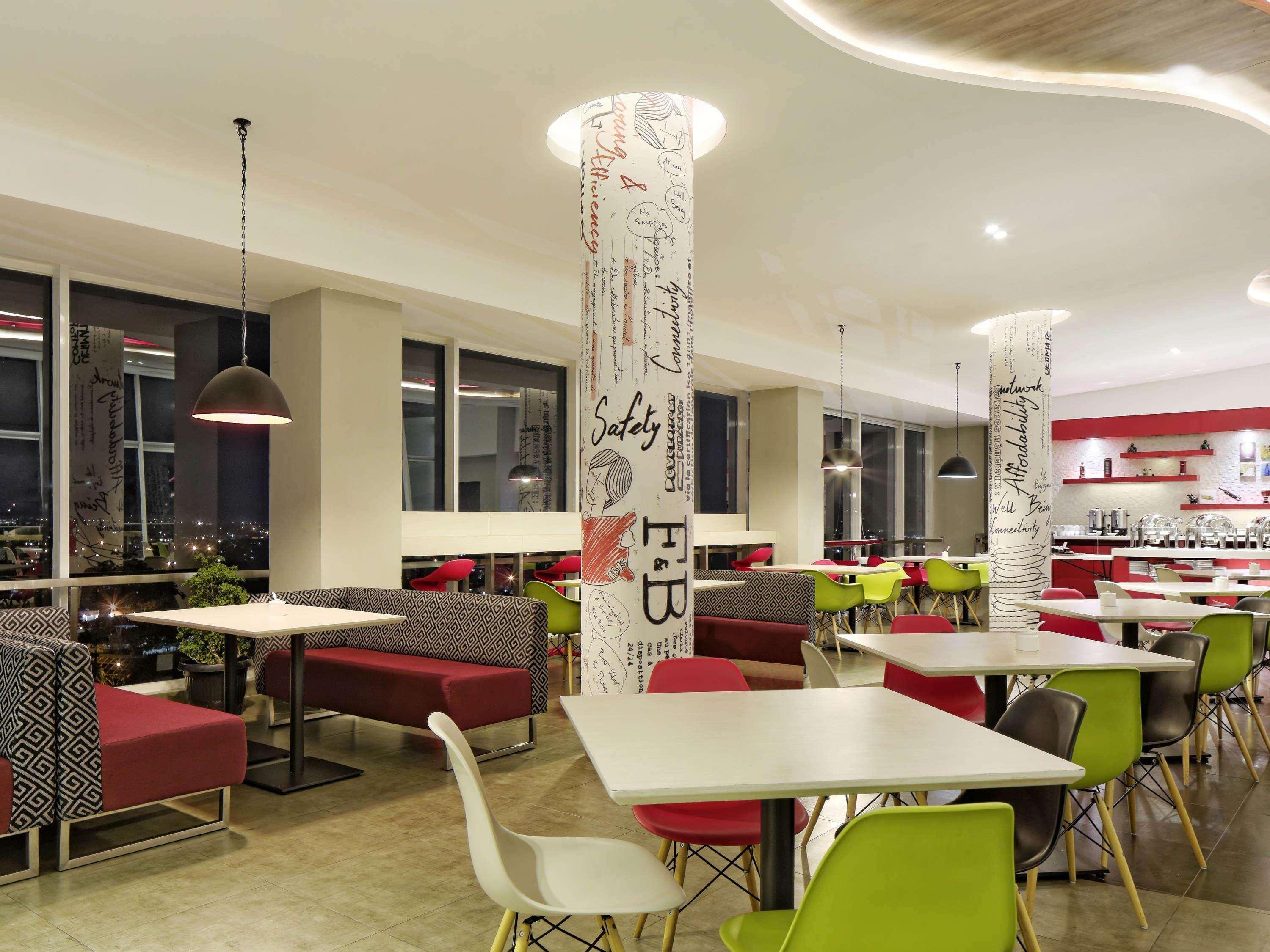 Hotel Ibis Padang Exterior foto