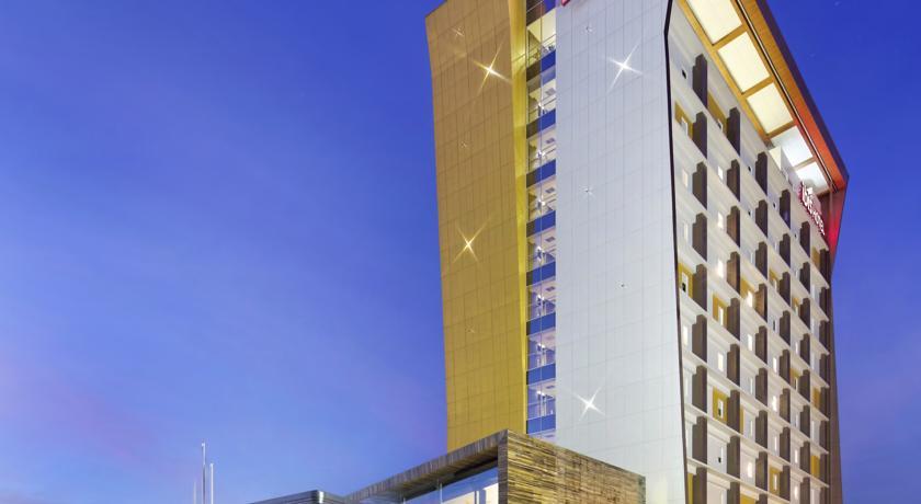 Hotel Ibis Padang Exterior foto