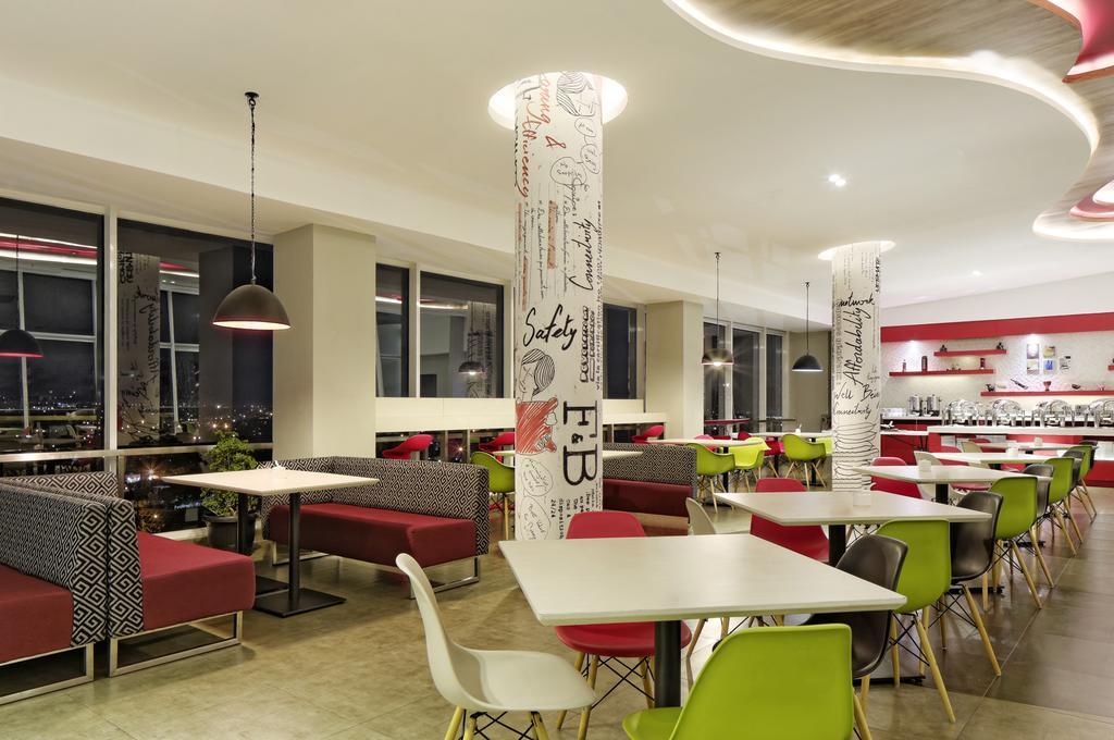 Hotel Ibis Padang Exterior foto
